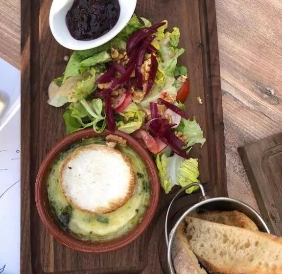 Отель Restaurant La Dame Du Lac