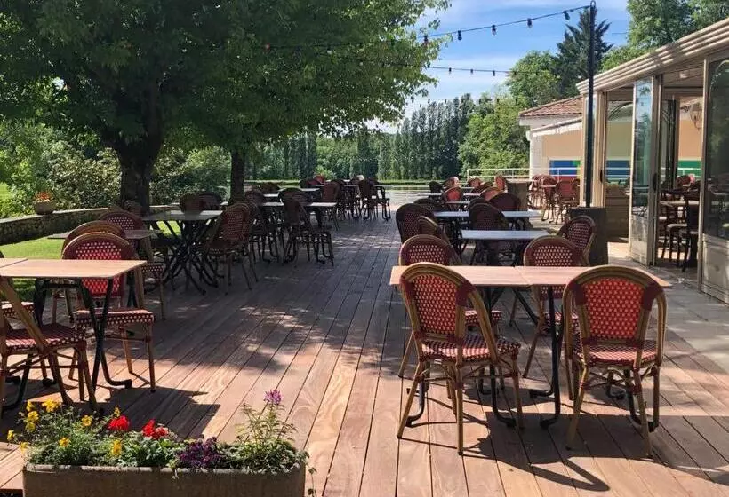 Отель Restaurant La Dame Du Lac
