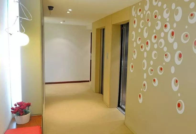 Rochester Hotel Concept