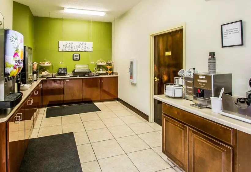 هتل Sleep Inn & Suites Orlando International Airport