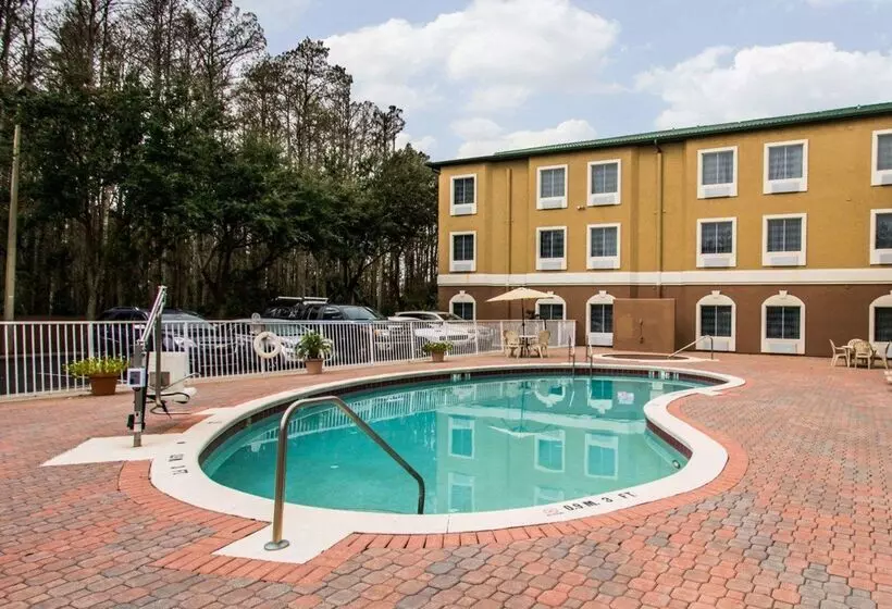 هتل Sleep Inn & Suites Orlando International Airport