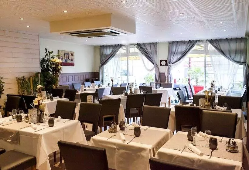 Logis Hotel Restaurant Croix Verte