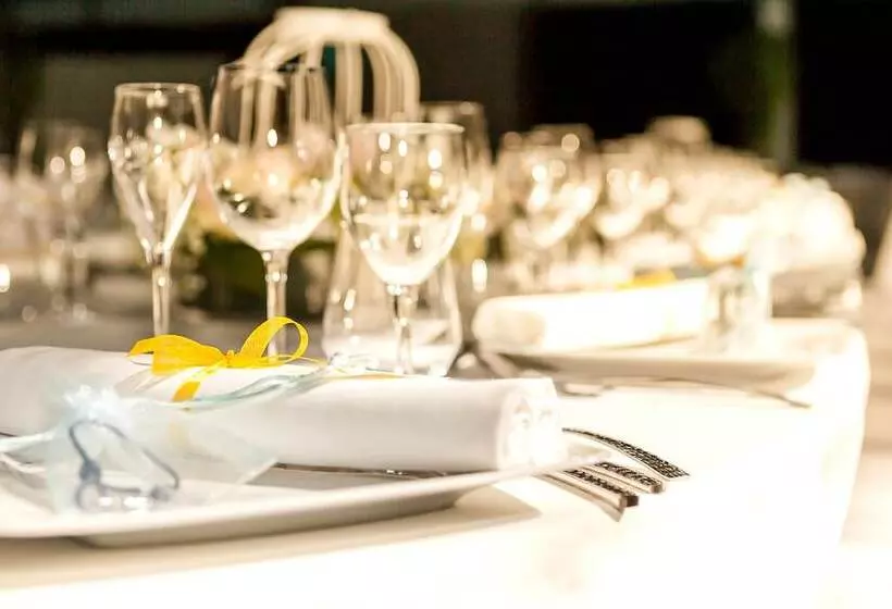 Logis Hotel Restaurant Croix Verte