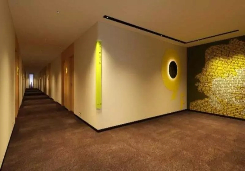 Hotel 7days Inn Yunfu Luoding Central