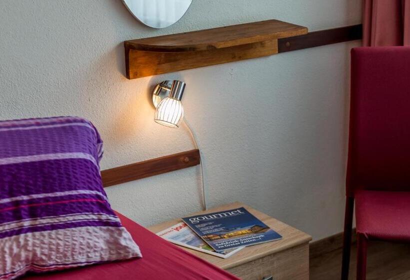 Пансион Du Pont