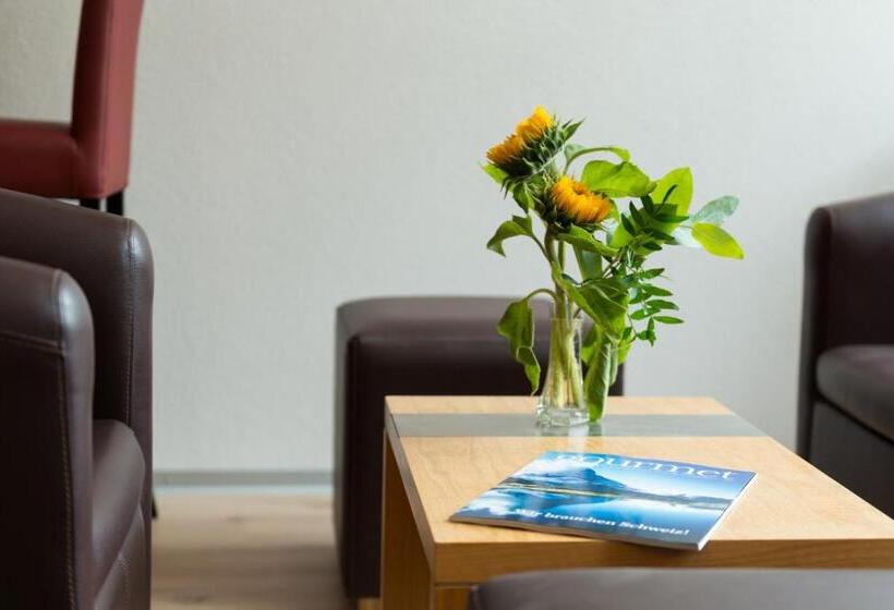 Пансион Du Pont