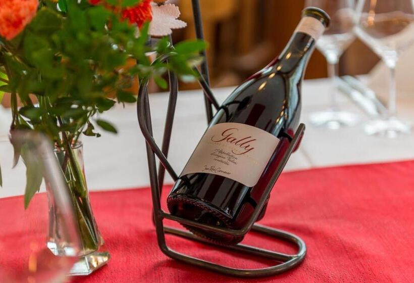 Пансион Du Pont