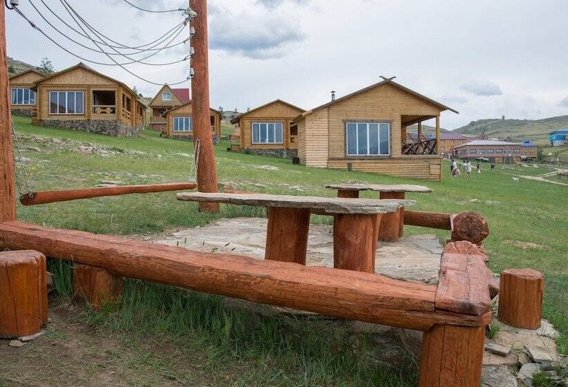 膳宿费 Holiday Village Bayar