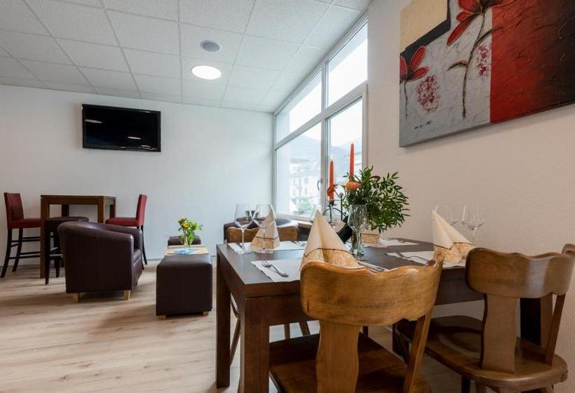 Пансион Du Pont