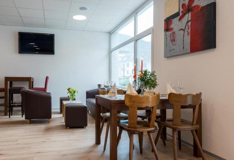 Пансион Du Pont