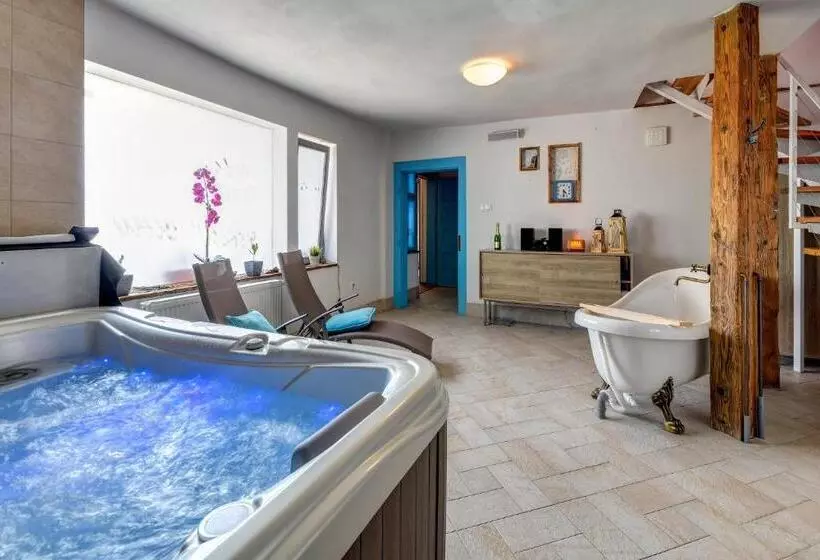 Penzión čerešňový Sad & Wellness