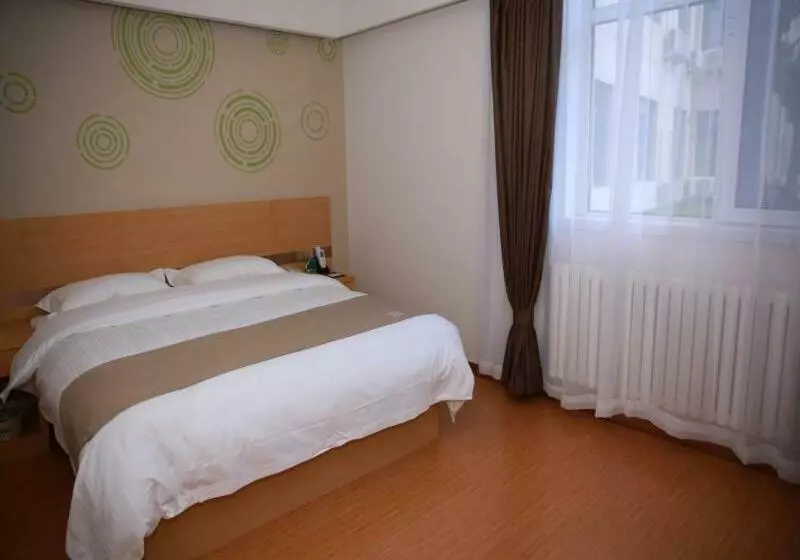 Hotelli Greentree Inn Chengde Fengning Manchu Autonomous County Ningfeng Road Express