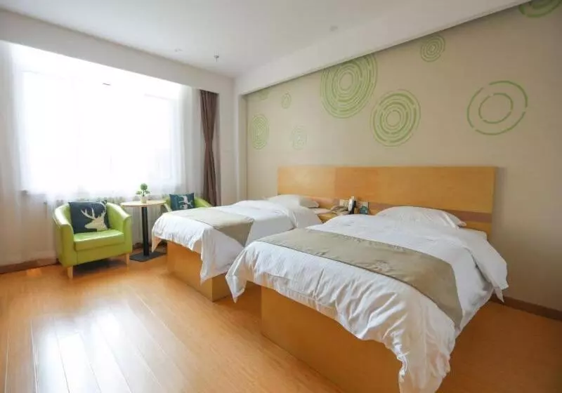 Hotelli Greentree Inn Chengde Fengning Manchu Autonomous County Ningfeng Road Express