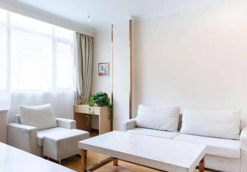 ホテル Greentree Inn Gannan Hezuo Pedestrian Street Express