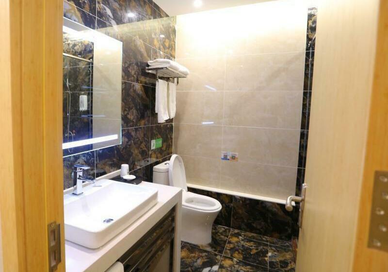 בית מלון כפרי Greentree Inn Hunchun Old Bus Station