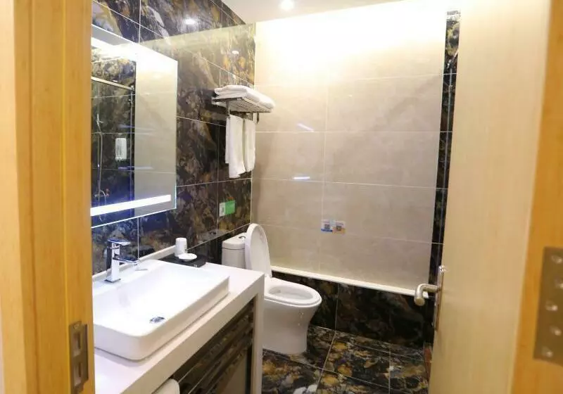 Hotelli Greentree Inn Hunchun Old Bus Station