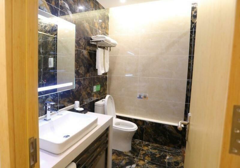 בית מלון כפרי Greentree Inn Hunchun Old Bus Station