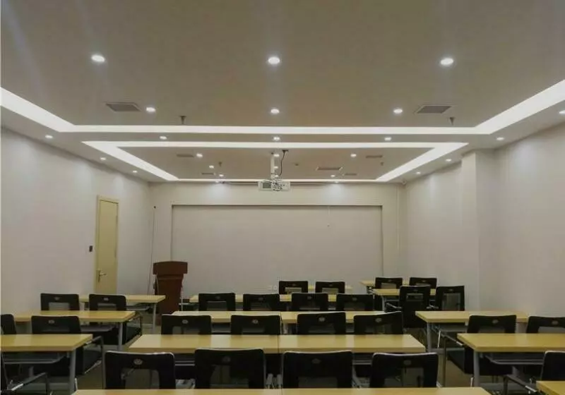 Hotelli Greentree Inn Hunchun Old Bus Station