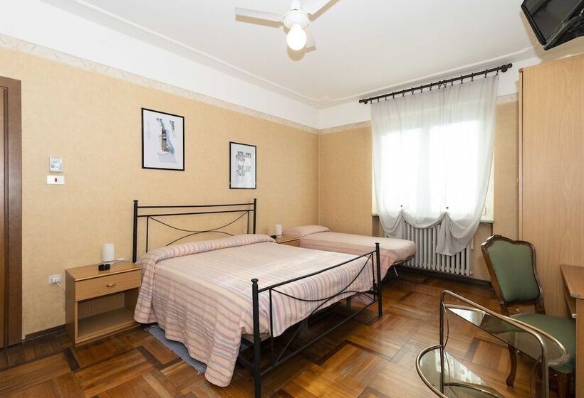 هتل Albergo Antico Tre Valli