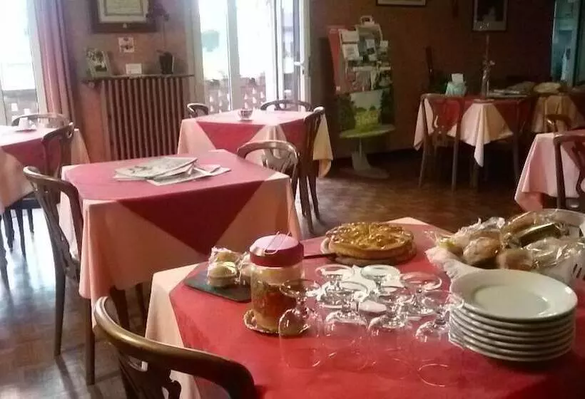 בית מלון כפרי Albergo Antico Tre Valli