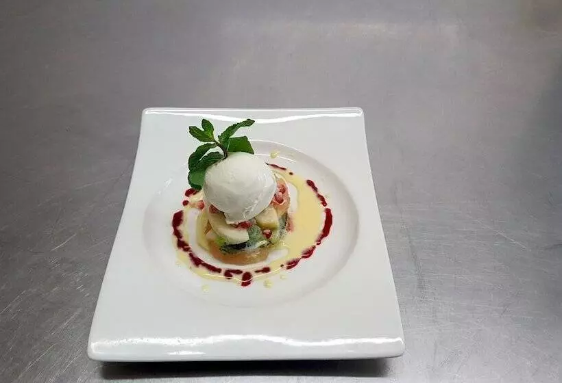 ホテル Au Puits Enchanté