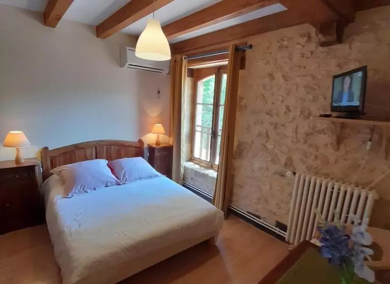 Hotelli Auberge De Castel Merle