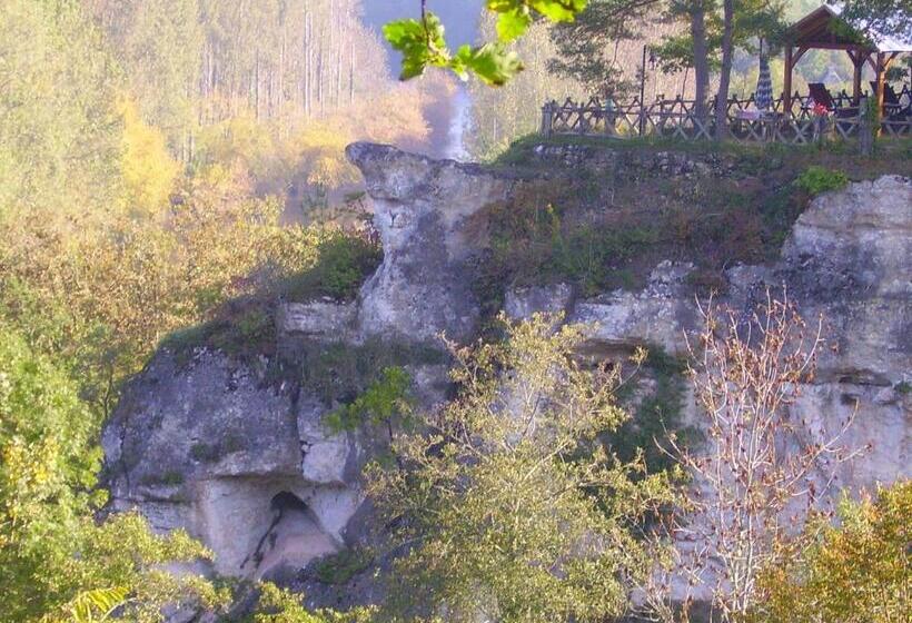 בית מלון כפרי Auberge De Castel Merle