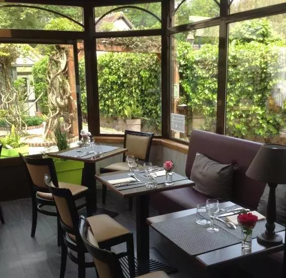 Hotel Auberge La Pomme De Pin