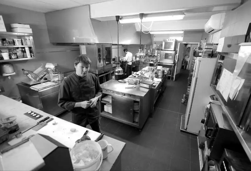 Hotel Auberge La Pomme De Pin