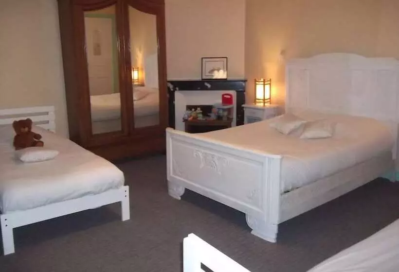 ホテル Des Côtes De Meuse