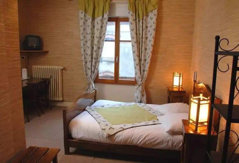 ホテル Des Côtes De Meuse