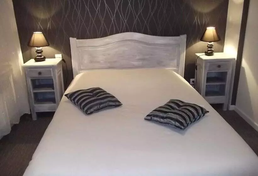 ホテル Des Côtes De Meuse