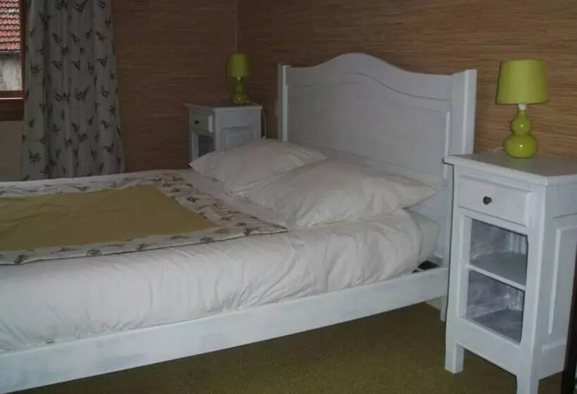 ホテル Des Côtes De Meuse