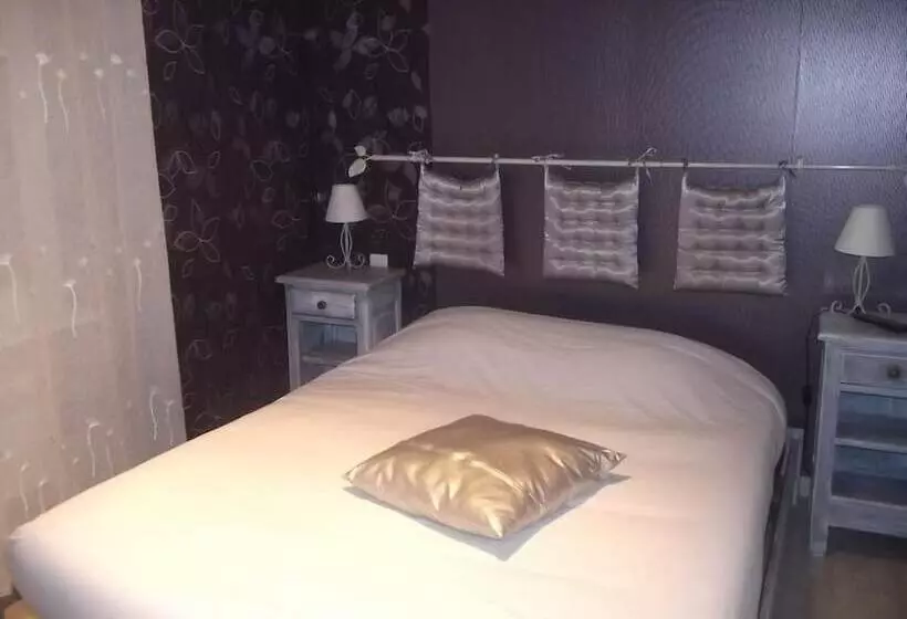 ホテル Des Côtes De Meuse