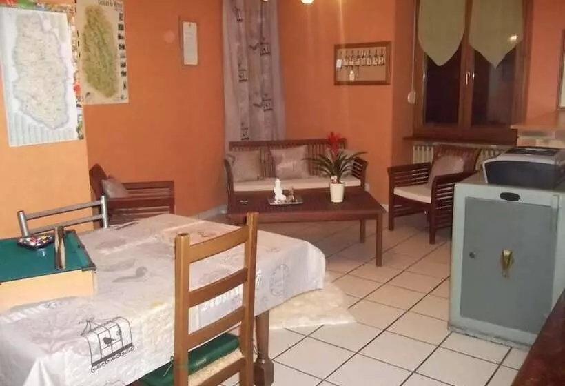 ホテル Des Côtes De Meuse