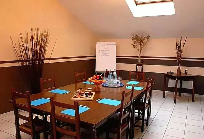 ホテル Des Côtes De Meuse