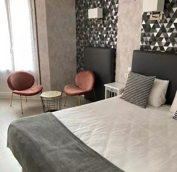 Отель Du Nord   Ville Haute