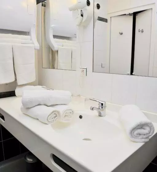 Отель Du Nord   Ville Haute