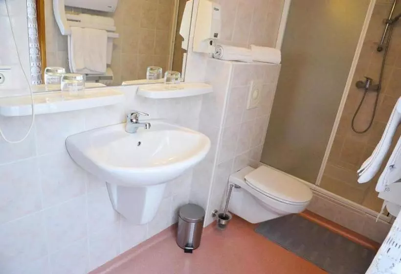 Отель Du Nord   Ville Haute