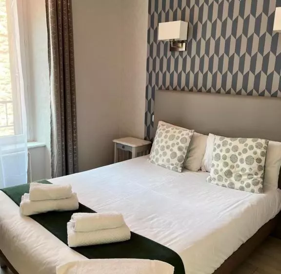 Отель Du Nord   Ville Haute