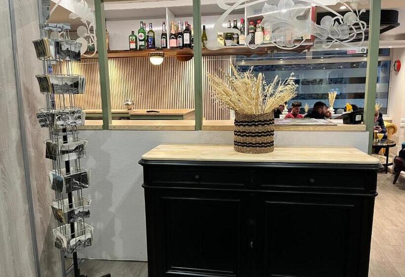 هتل Du Nord   Ville Haute