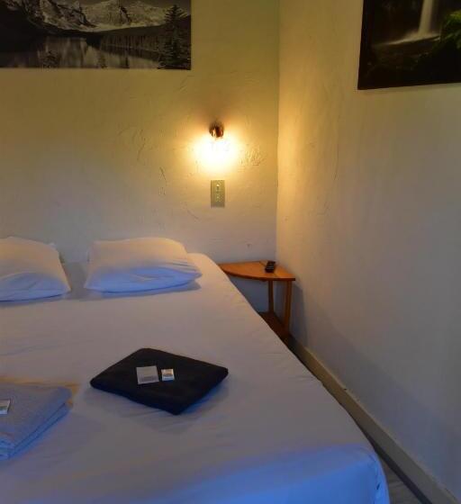 فندق Hôtel Restaurant Des Lacs