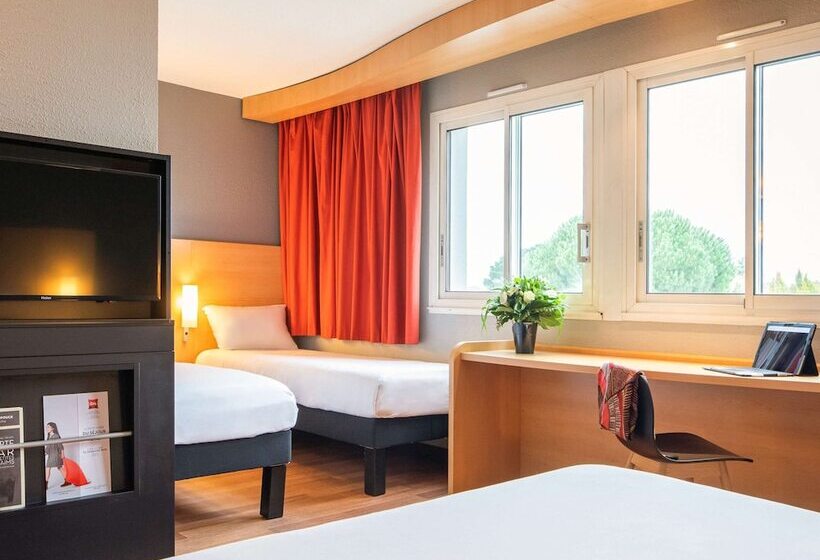 Отель Ibis Quimperlé