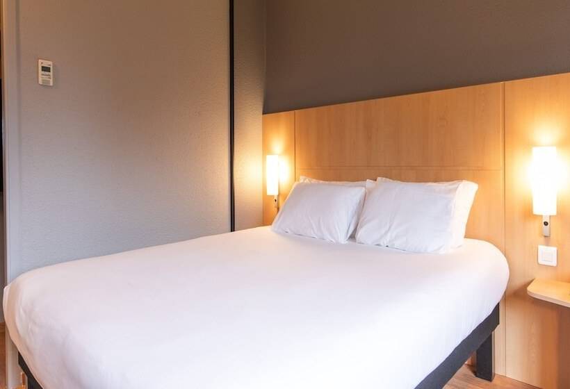 Отель Ibis Quimperlé