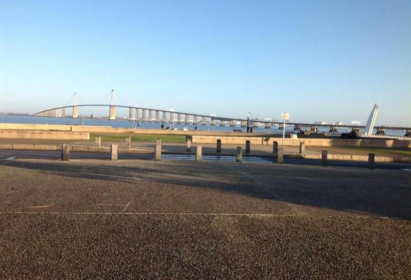 هتل Le Débarcadère