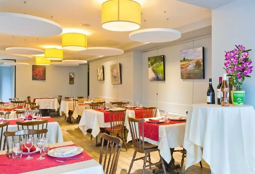 Logis Hotel De La Poste