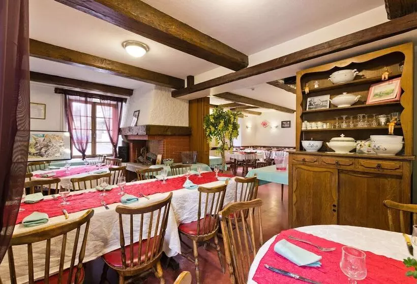 Logis Hotel De La Poste