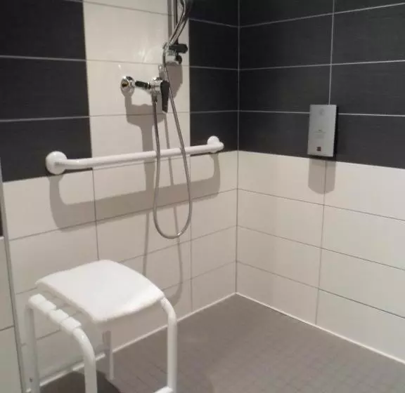 ホテル Logis Hôtel Des Deux Forts