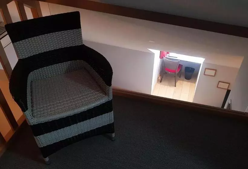 ホテル Logis Hôtel Des Deux Forts