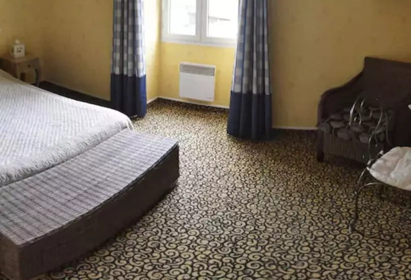 Hotelli Logis Le Bretagne